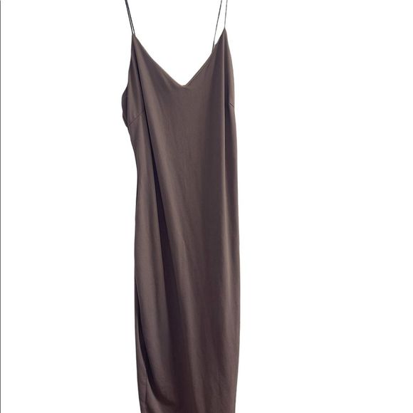 Charlotte Russe Dresses & Skirts - Charlotte Russe dark lilac maxi dress with elastic spaghetti straps size medium